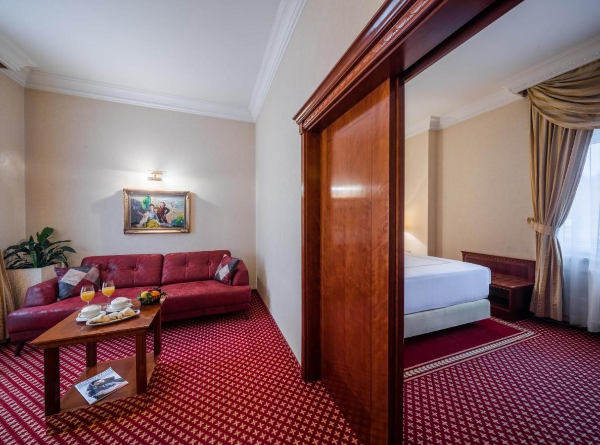 Hotel Waldinger Osijek Exteriér fotografie