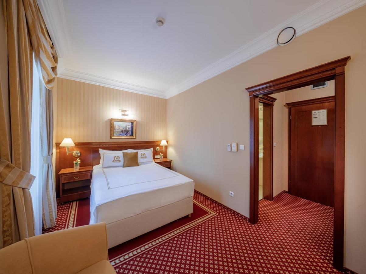 Hotel Waldinger Osijek Exteriér fotografie